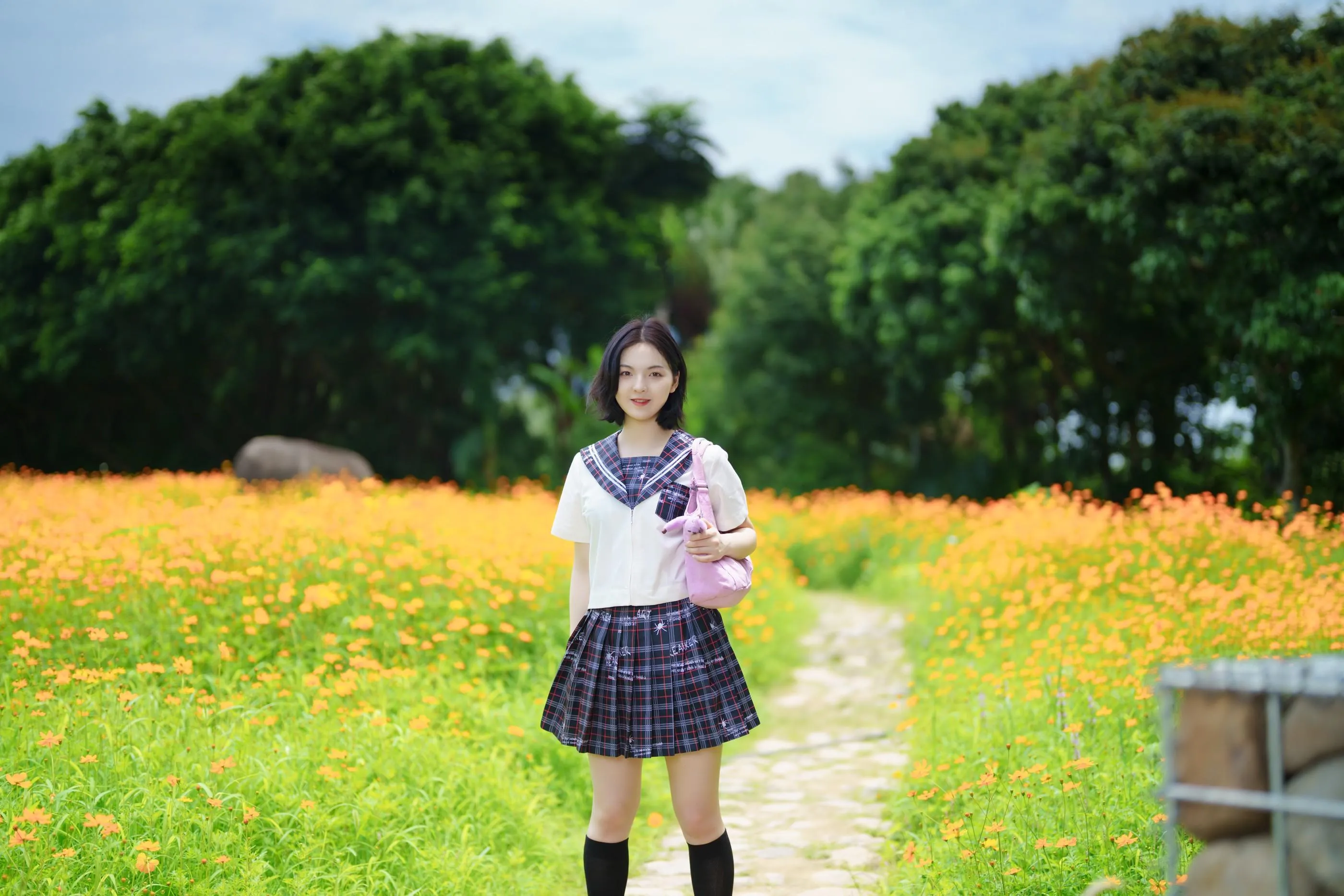 [YITUYU艺图语]2021.11.12 花田里的JK少女 dudu [51P]插图9